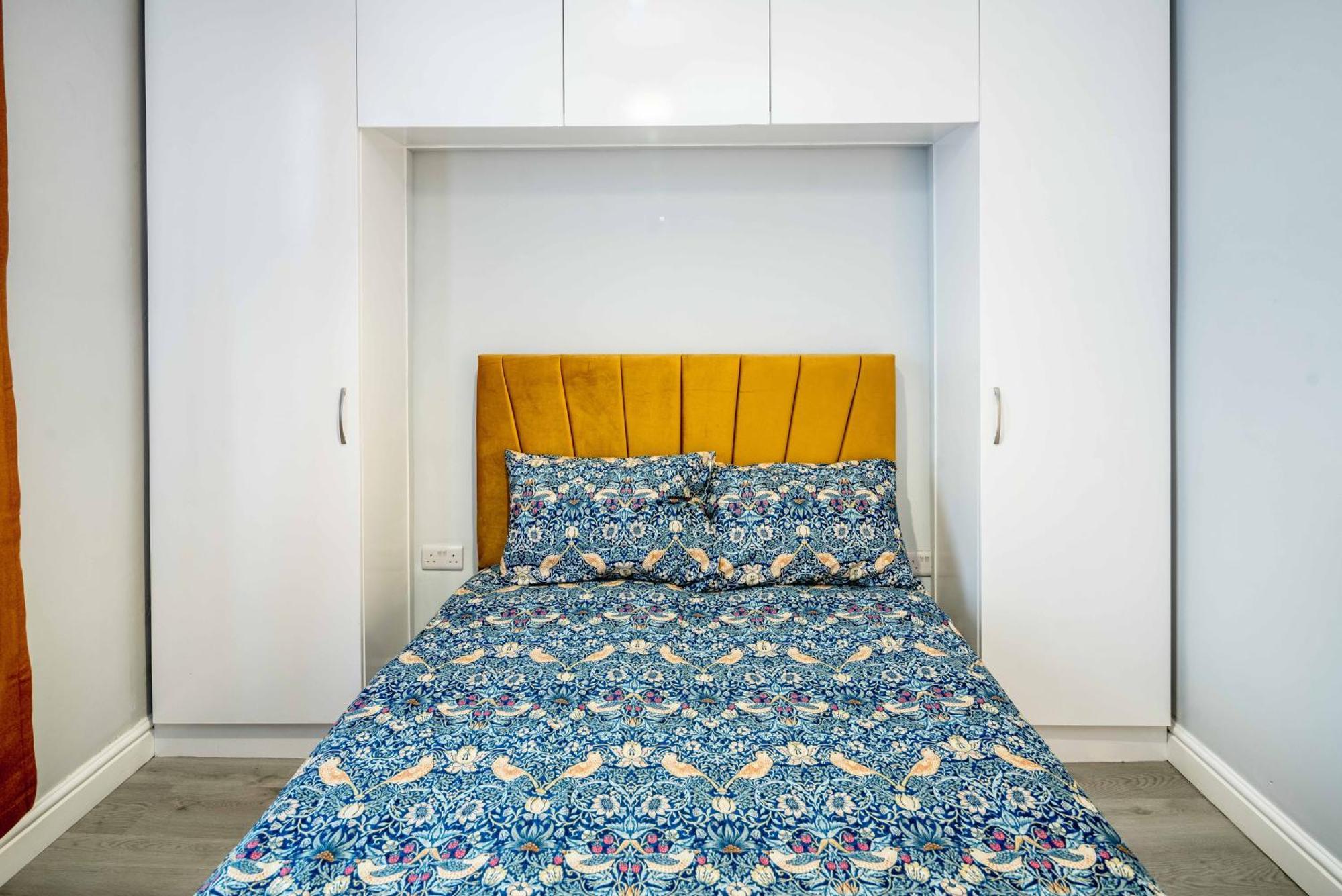 Free Parking, 2 Beds,Close To Train Station Bedford Kültér fotó
